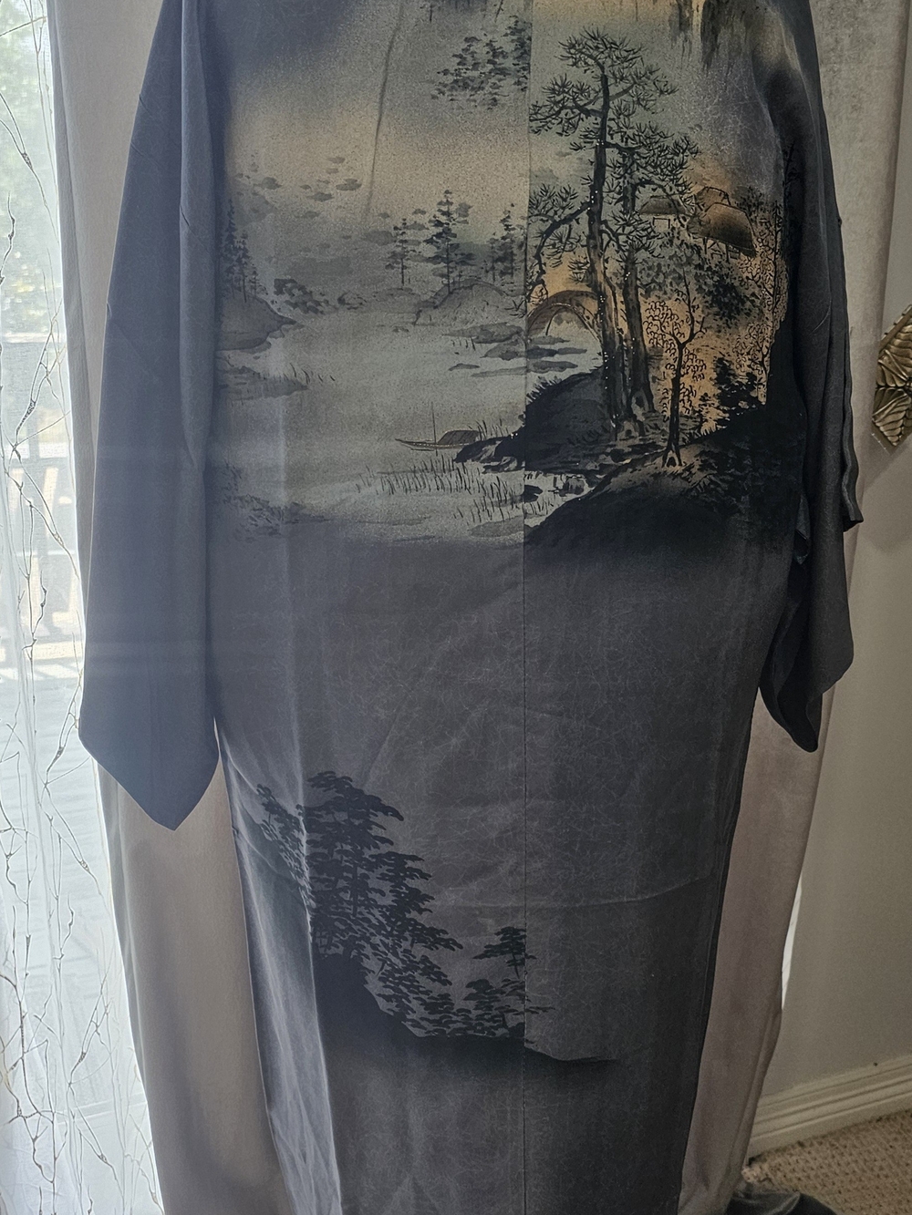 Men's Gray Scenic Print Shirt with Subtle Contrast